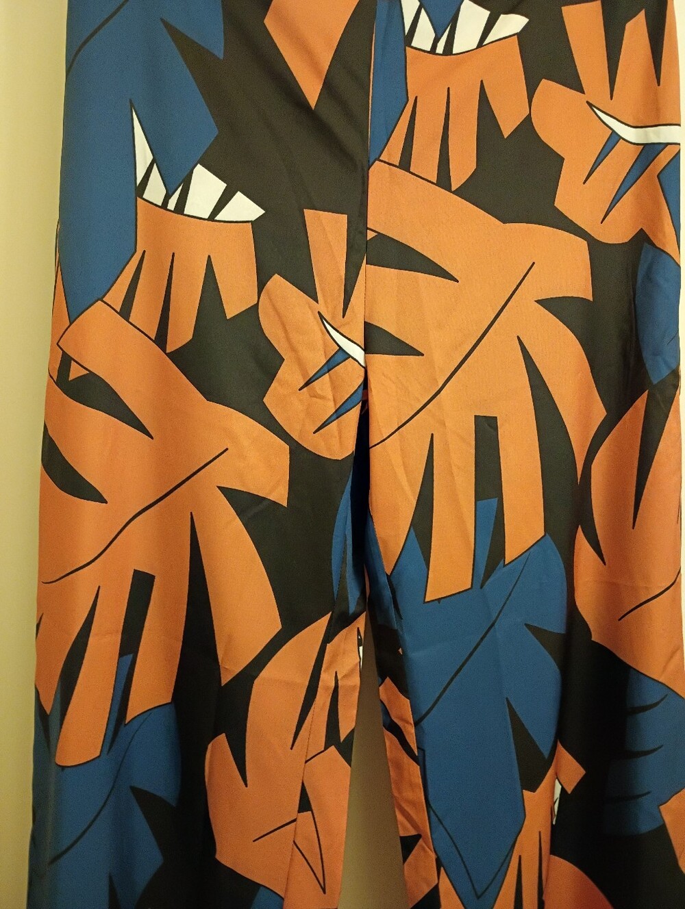 SHEIN PRINT WIDE LEG PANT - Picture 3 of 3